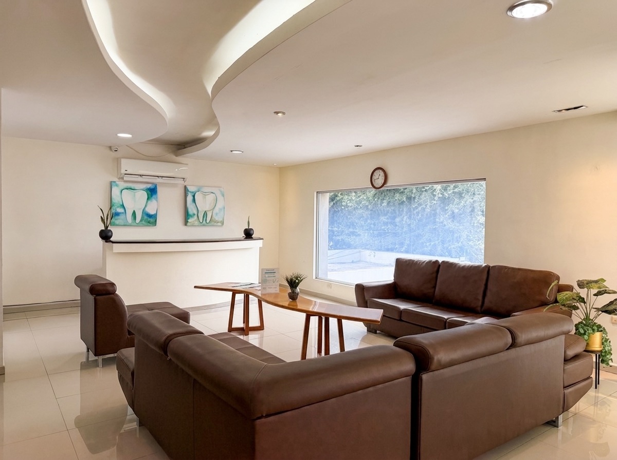 Sala de espera de Exenta Dental Studio
